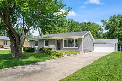 30 W Turner, Roselle, IL 60172