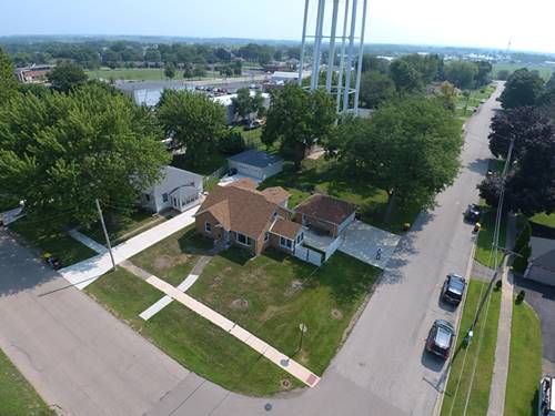 828 Prospect, Belvidere, IL 61008