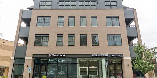 1121 Greenleaf Unit 404, Wilmette, IL 60091