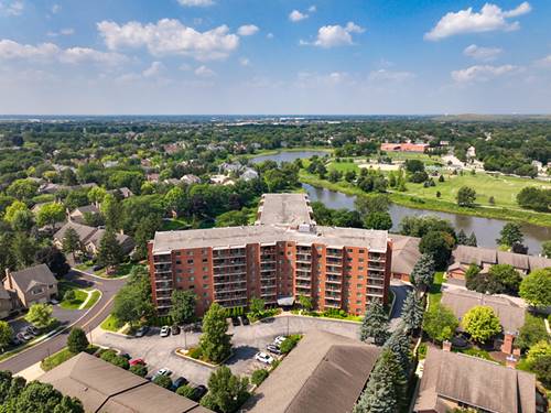 1 Bloomingdale Unit 301, Bloomingdale, IL 60108