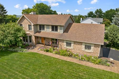 404 Arrowhead, Gilberts, IL 60136
