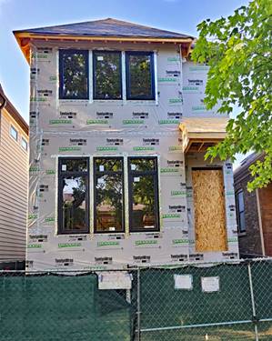 2468 W Berteau, Chicago, IL 60618