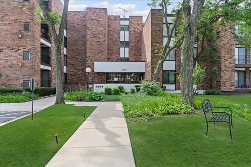 3505 Lakeview Unit 204, Hazel Crest, IL 60429
