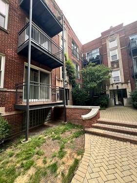 3709 N Kenneth Unit 117, Chicago, IL 60641
