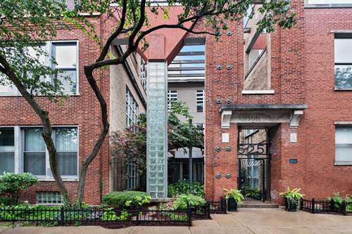 525 N Ada Unit 37, Chicago, IL 60642