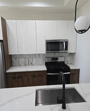 6328 S Evans Unit 3, Chicago, IL 60637