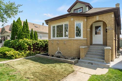 5851 W Newport, Chicago, IL 60634