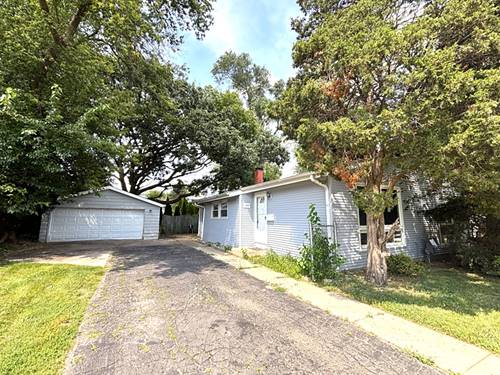1418 Kings, Carpentersville, IL 60110