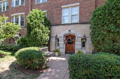 344 S Maple Unit 3B, Oak Park, IL 60302