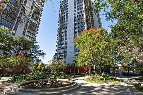 1360 N Sandburg Unit 2101, Chicago, IL 60610