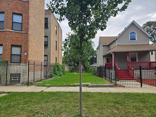 4407 W Maypole, Chicago, IL 60624