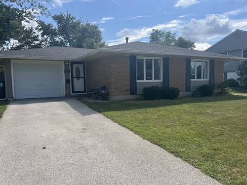 703 Wicker, Streamwood, IL 60107