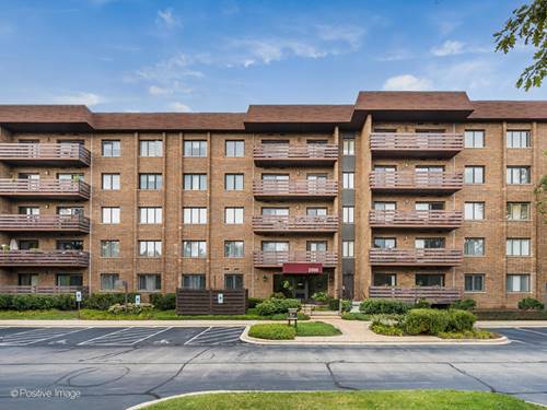 2000 Chestnut Unit 308, Glenview, IL 60025