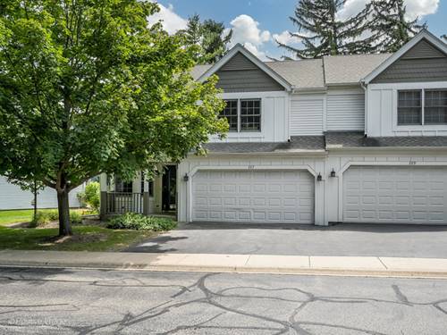 227 Spring Point, Carpentersville, IL 60110