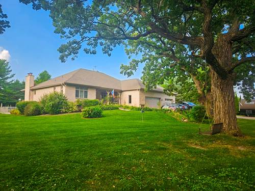 1608 Breezy Lawn, Spring Grove, IL 60081