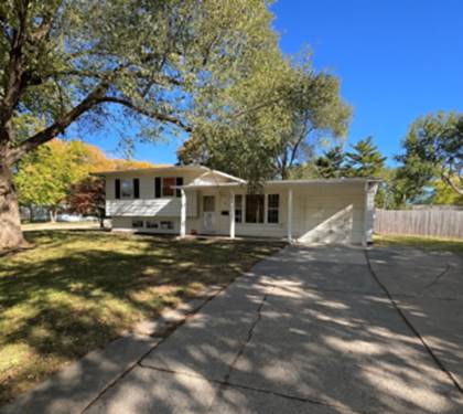 3 Scarsdale, Montgomery, IL 60538