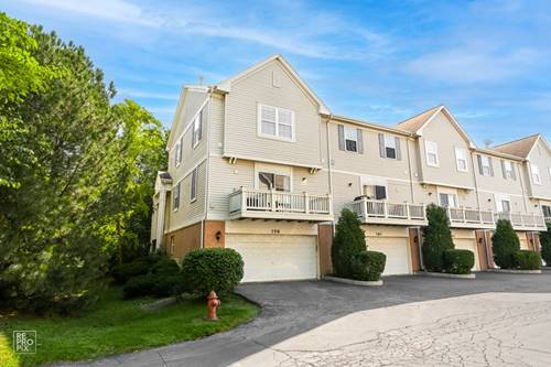 758 Hanbury, Des Plaines, IL 60016