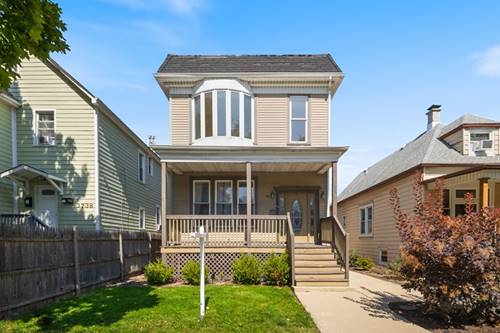 3734 W Sunnyside, Chicago, IL 60625