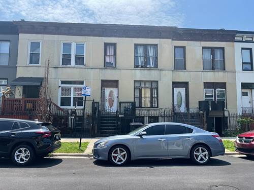 2751 W Maypole, Chicago, IL 60612