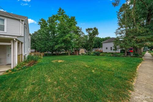 205 Center, Maple Park, IL 60151