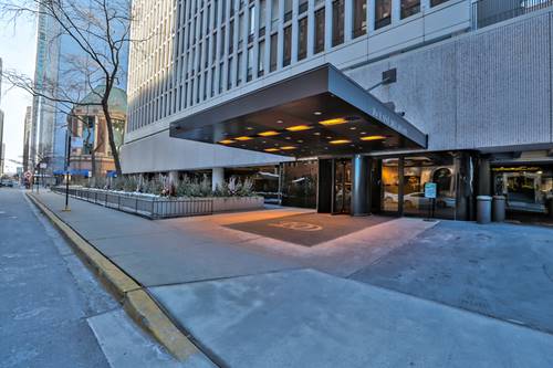 200 E Delaware Unit 19B, Chicago, IL 60611