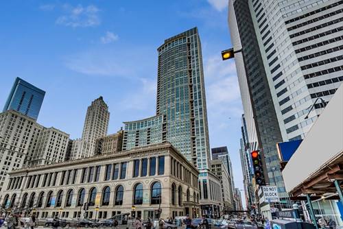 130 N Garland Unit 1806, Chicago, IL 60602