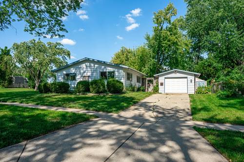 422 Tanglewood, Streamwood, IL 60107
