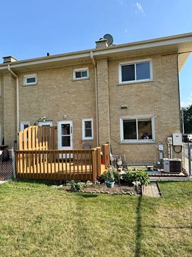 1268 N Wheeling, Mount Prospect, IL 60056