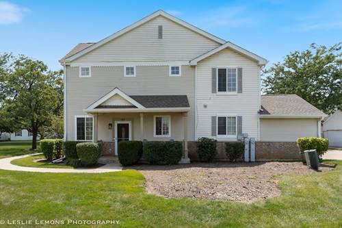 27 Freesia Unit 399, Romeoville, IL 60446