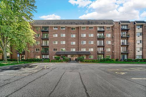 4721 St Joseph Creek Unit 4A, Lisle, IL 60532