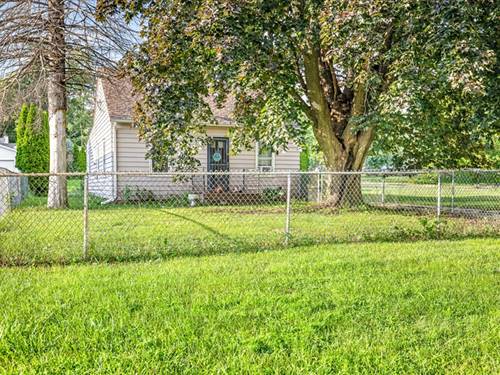 1734 Sandy Hollow, Rockford, IL 61109