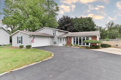 1105 Stratford, Hanover Park, IL 60133