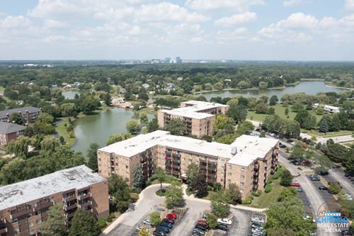 720 Wellington Unit 415, Elk Grove Village, IL 60007