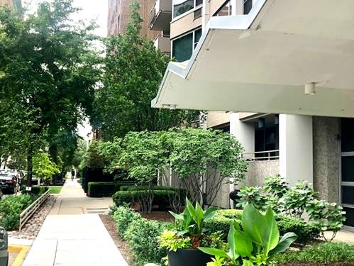 555 W Cornelia Unit 1107, Chicago, IL 60657