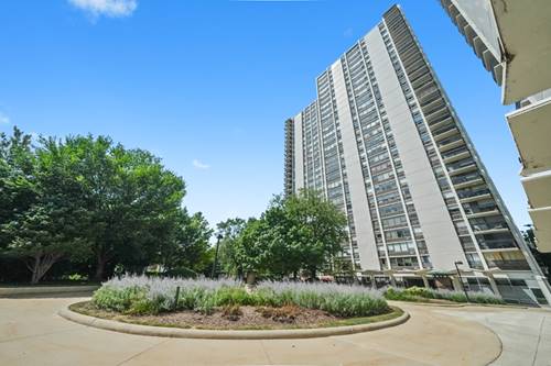 1460 N Sandburg Unit 808A, Chicago, IL 60610