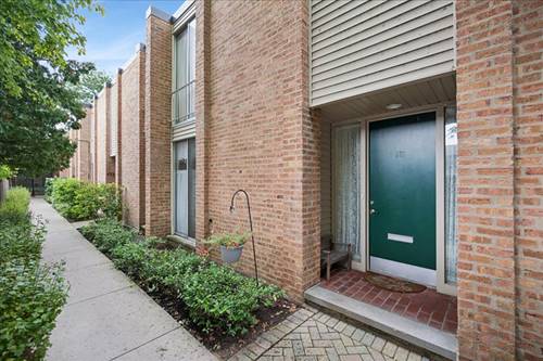 471 Linden, Winnetka, IL 60093