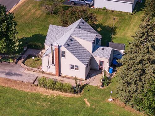 709 W Diggins, Harvard, IL 60033