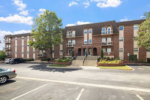 1501 Darien Lake Unit 305, Darien, IL 60561