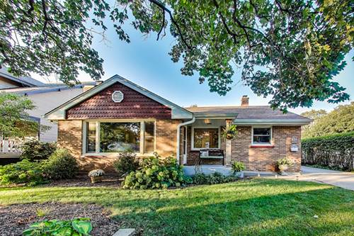 170 Eastview, Crystal Lake, IL 60014