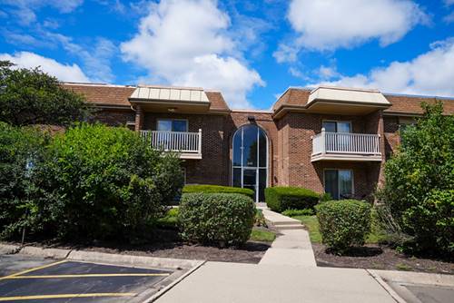 2411 N Kennicott Unit 2B, Arlington Heights, IL 60004