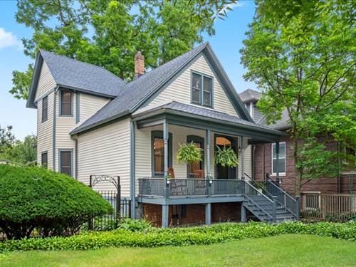 114 S Ridgeland, Oak Park, IL 60302