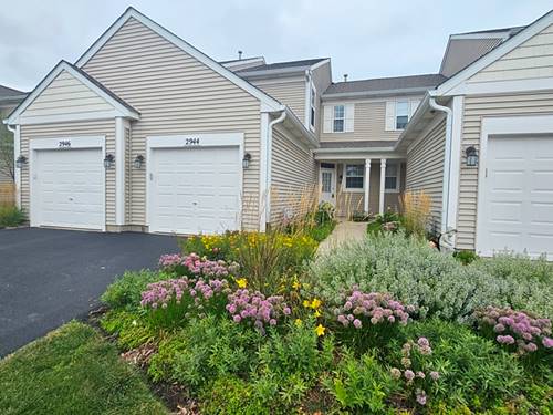 2944 White Thorn, Naperville, IL 60564