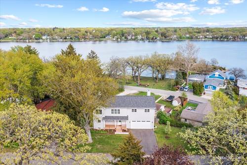 4520 W Shore, Wonder Lake, IL 60097