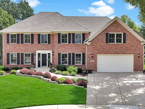 92 Salt River, Naperville, IL 60565