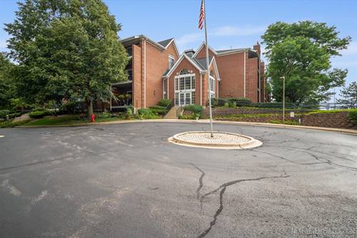 29 Hunt Club Unit 29, St. Charles, IL 60174
