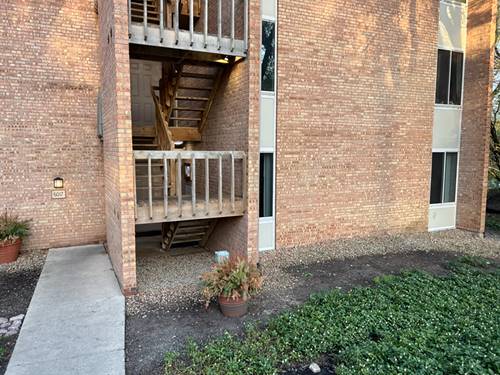 6017 Forest View Unit 1D, Lisle, IL 60532