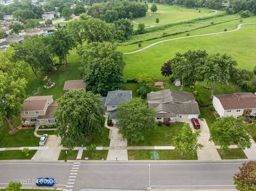 1027 Duxbury, Schaumburg, IL 60193