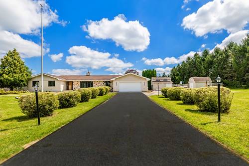 704 N Rose Farm, Woodstock, IL 60098