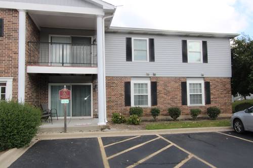 929 Golf Course Unit 4, Crystal Lake, IL 60014
