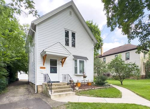 909 Bellevue, Elgin, IL 60120
